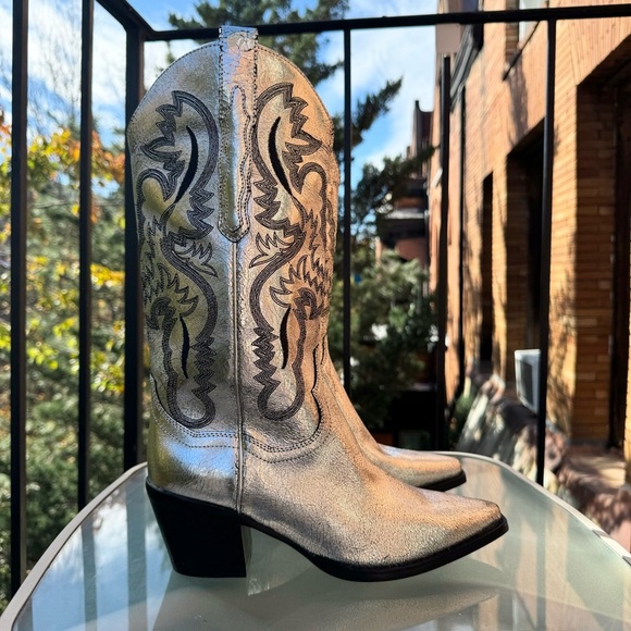 New Jeffrey Campbell Dagget Boots Western Heeled Cowboy Silver Black Womens 8 - Picture 13 of 14